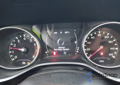 2018 Jeep Compass Sport Fwd z USA, uszkodzony, nr VIN 3C4NJCAB9JT136880